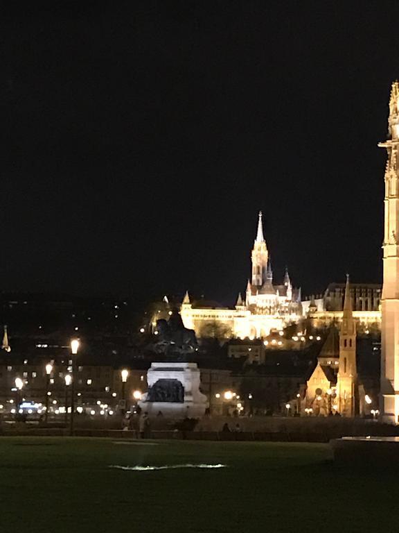 Wonder Deer Lux Apartment At The Parliament Self Check-In Budapest Ngoại thất bức ảnh