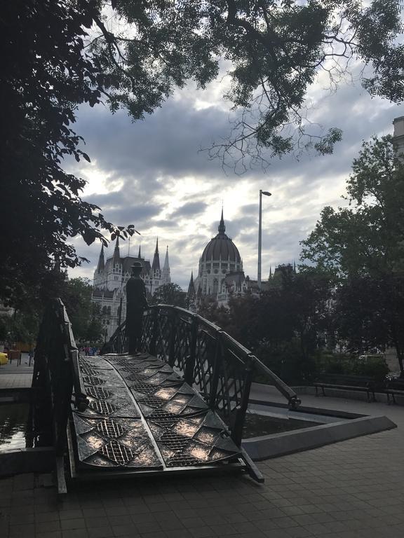 Wonder Deer Lux Apartment At The Parliament Self Check-In Budapest Ngoại thất bức ảnh